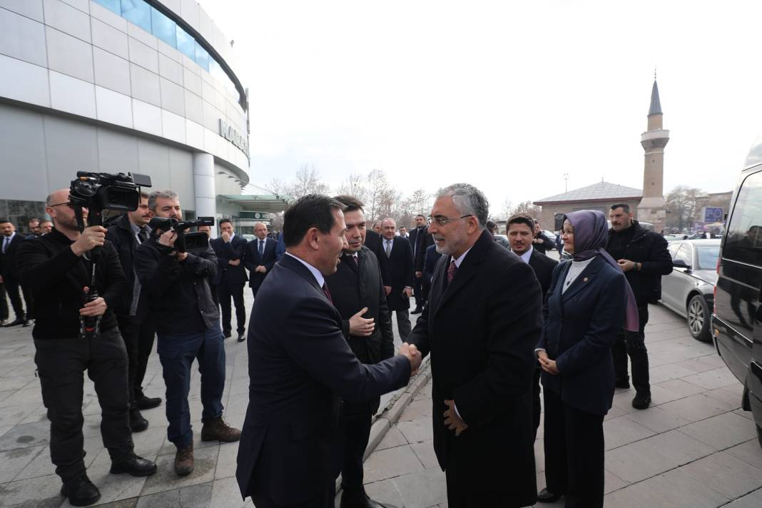 Başkan Kılca, Bakan Işıkhan’a Karatay'ı tanıttı, yatırımları anlattı 1